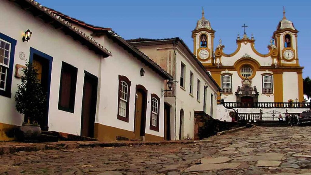 tiradentes-turismo-economia-negocio