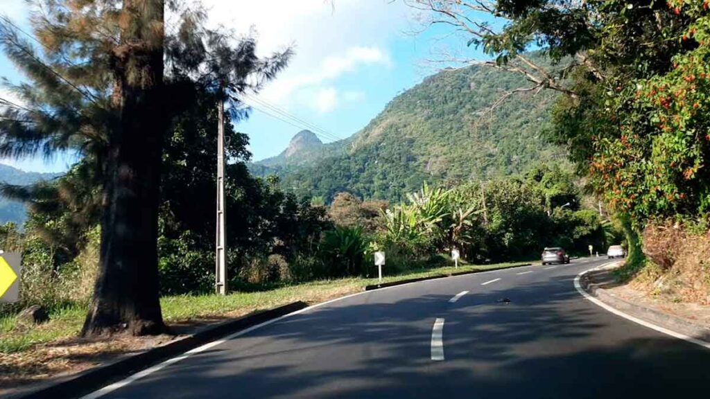 foto-marcos-alfredo-serra-petropolis-estrada-transito-rio-concer