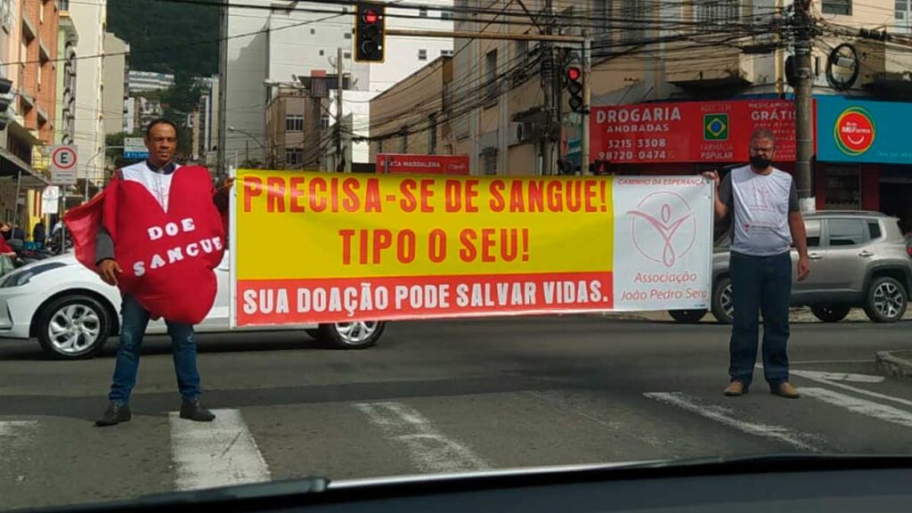 foto-desia-souza-doador-sangue-hemominas